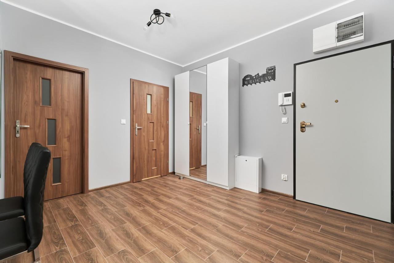 Apartments Wroclaw Jana Pawla II With Free Parking Wroclaw By Noclegi Renters Exterior photo